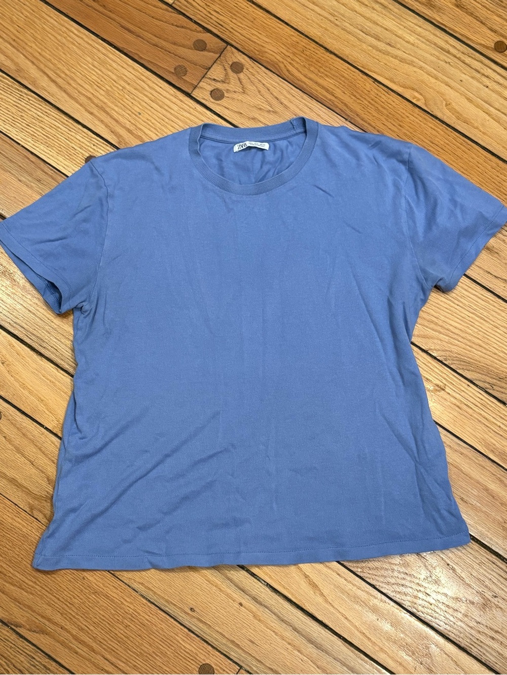 Zara Women’s Short Sleeve Crew T-Shirt in Periwinkle Blue size large